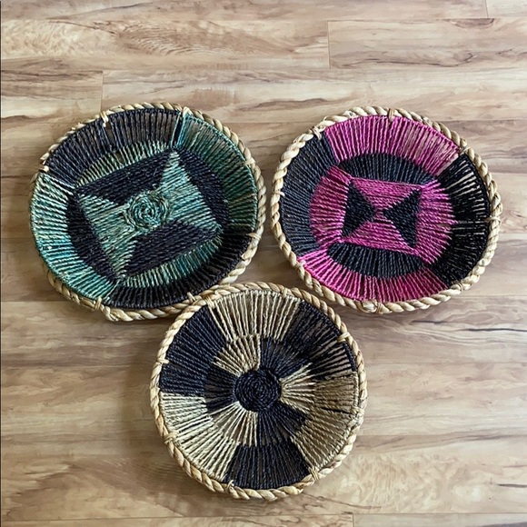 Medium Wicker Boho wall basket decor - Picture 8 of 10